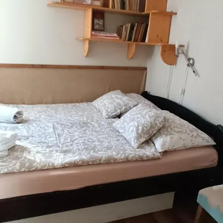 Apartment Hunyadi Utcai Garzon