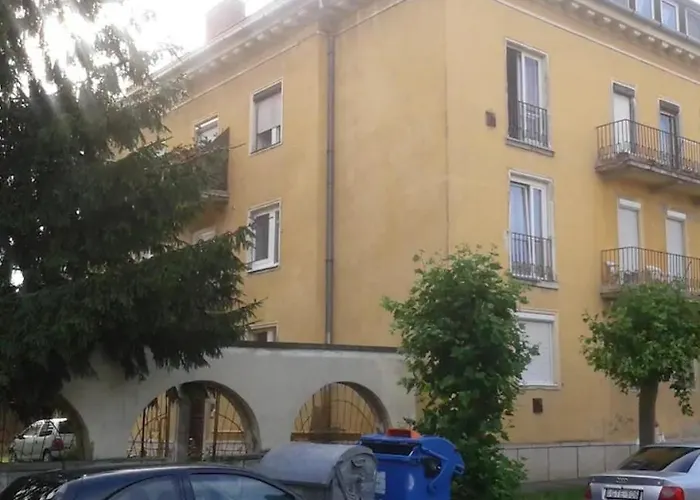 Hunyadi Utcai Garzon Kaposvár