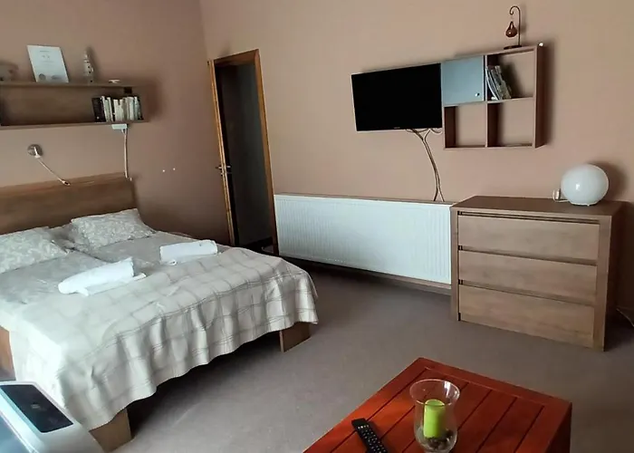 Hunyadi Utcai Garzon * Kaposvár