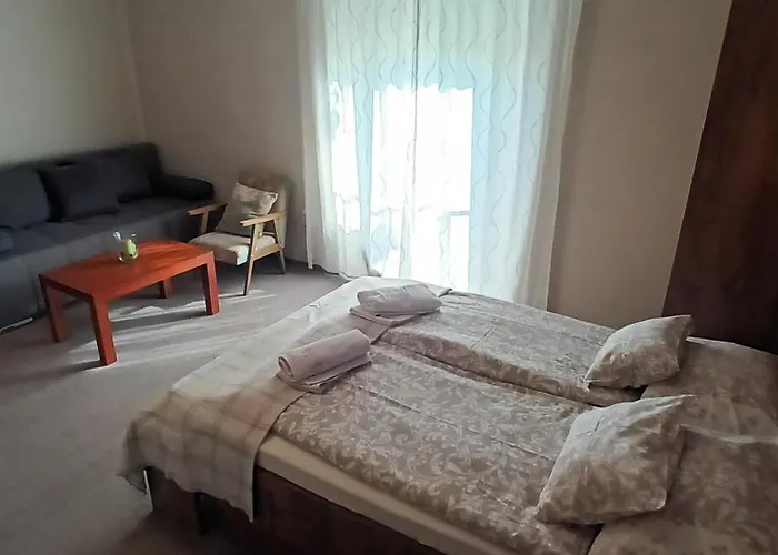 Hunyadi Utcai Garzon Apartament